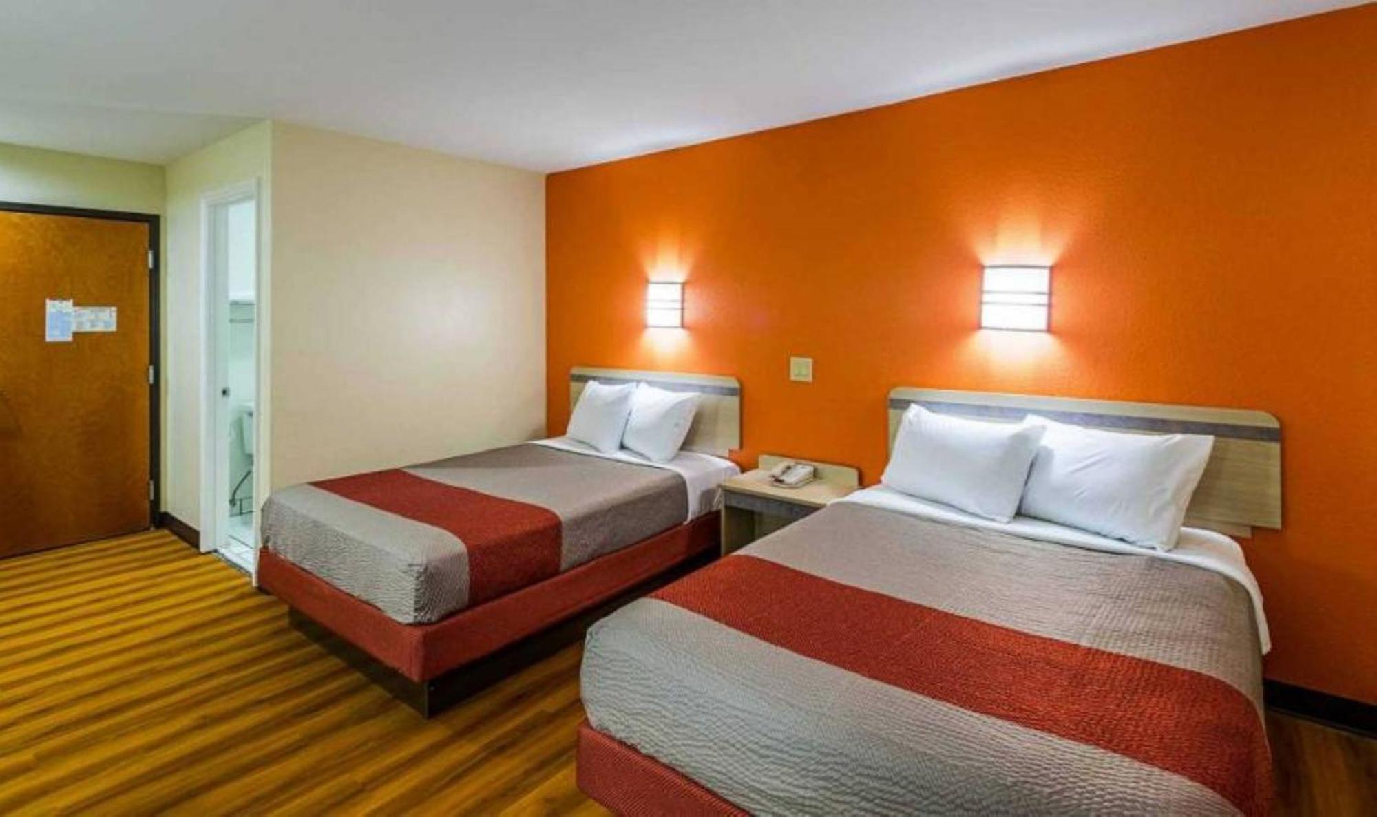 Hotel 6-urbana, Il Champaign