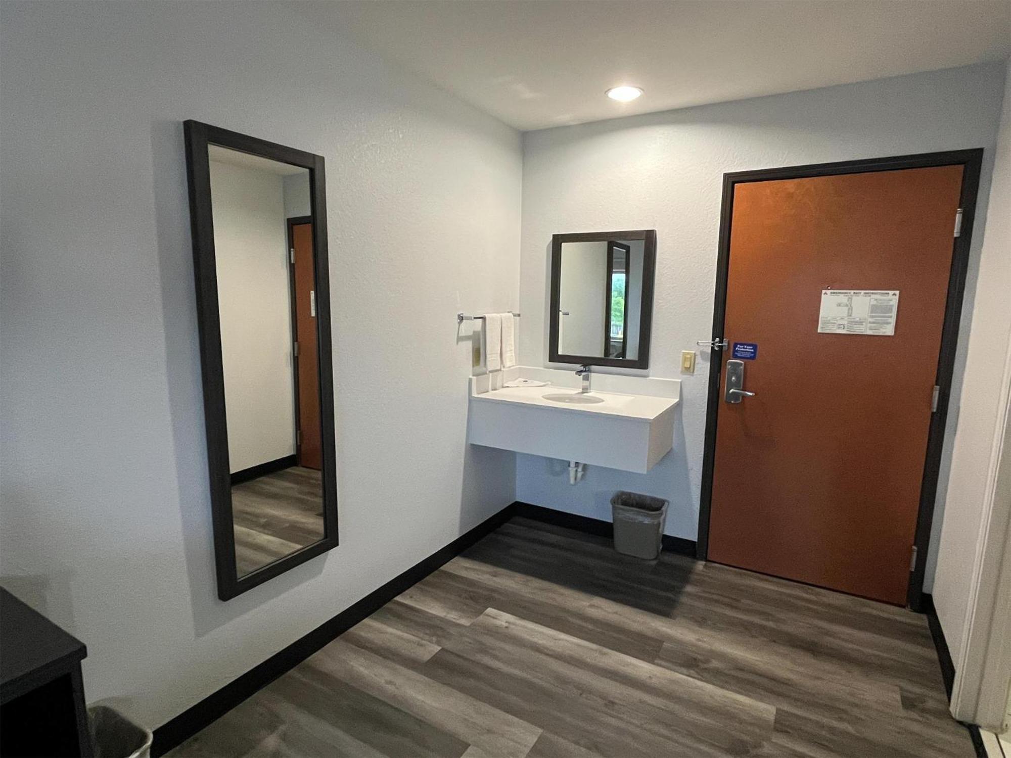 6-urbana, Il