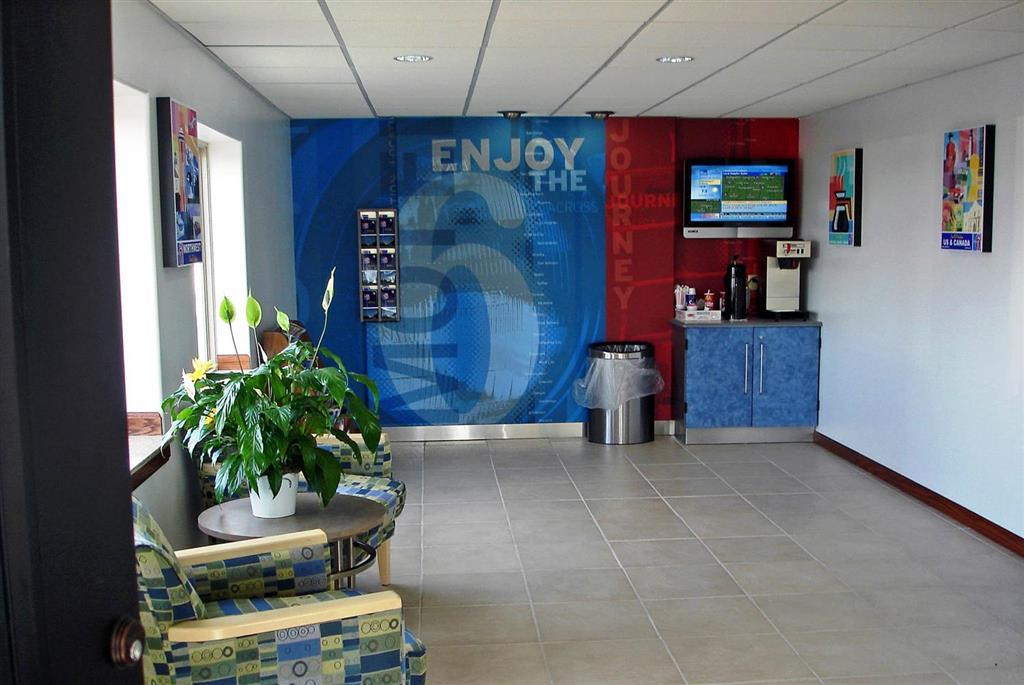 6-urbana, Il 4*
