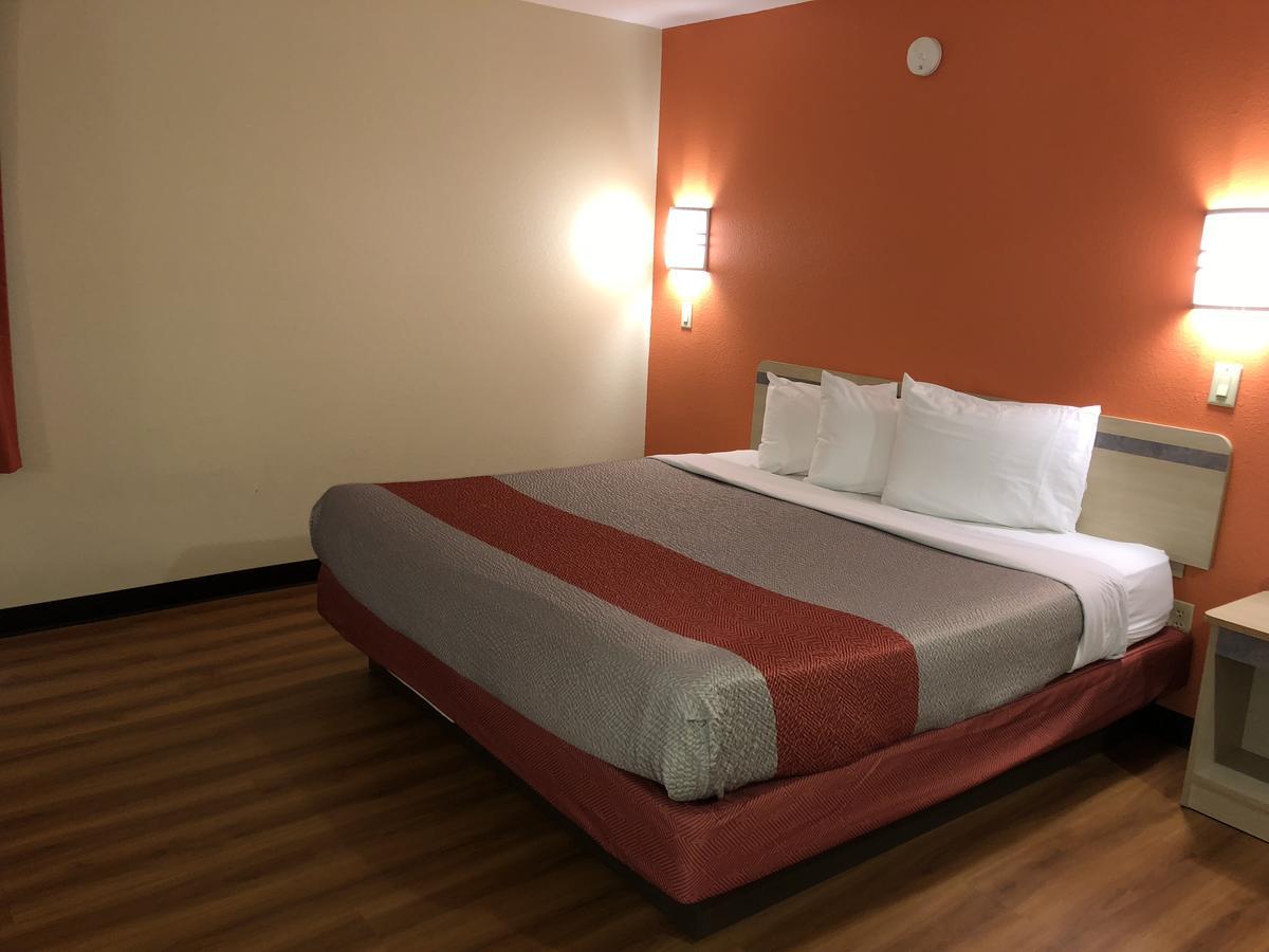 6-urbana, Il 4* Champaign