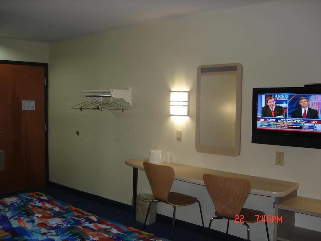 6-urbana, Il 4* Champaign